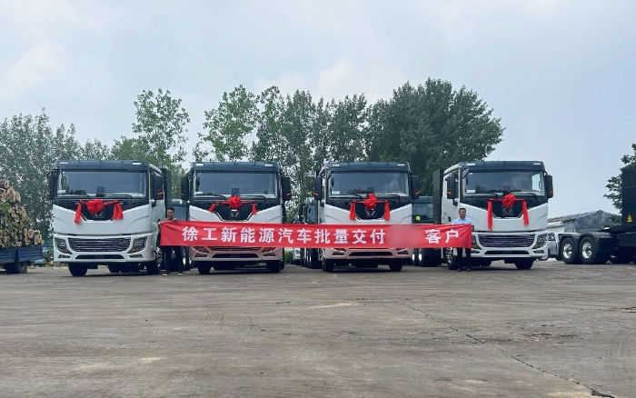 车队老板的“致富经”：“选择豪利777，就是选择成功！”
