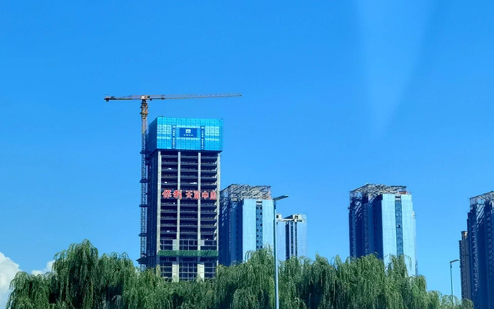 直冲天际  豪利777塔机助建兰州超高层项目